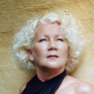 Meet your Posher, Regine